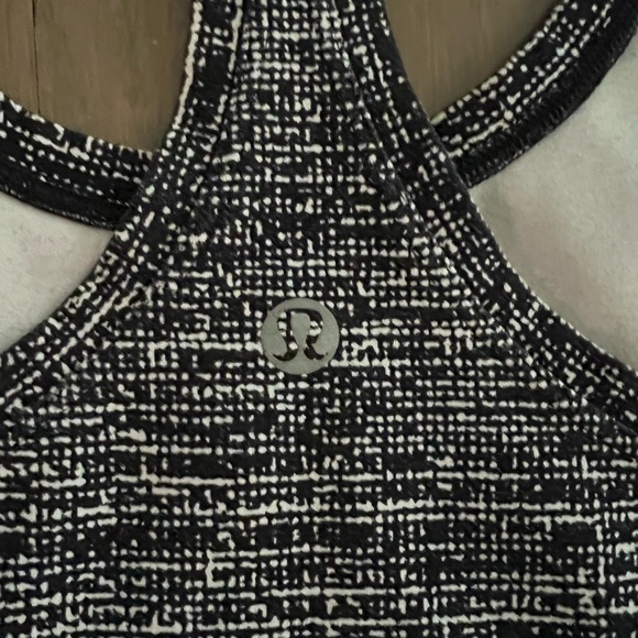 Black Lululemon racerback athletic tank top women’s size 10 No Size Tag - Picture 3 of 5